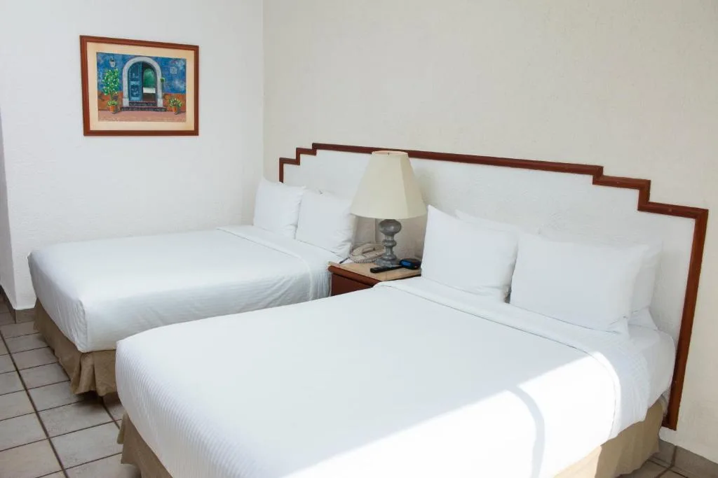 Emporio Ixtapa: another view