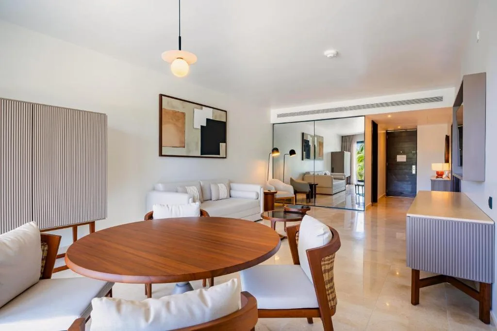Family Selection at Grand Palladium Kantenah Resort & Spa: another view