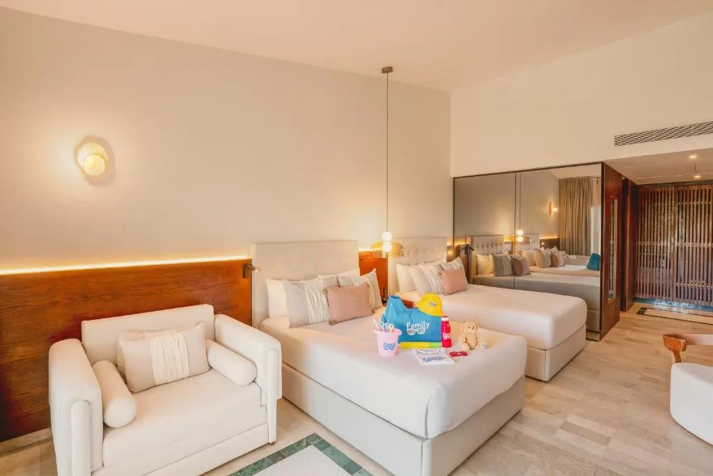 Family Selection at Grand Palladium Kantenah Resort & Spa: another view