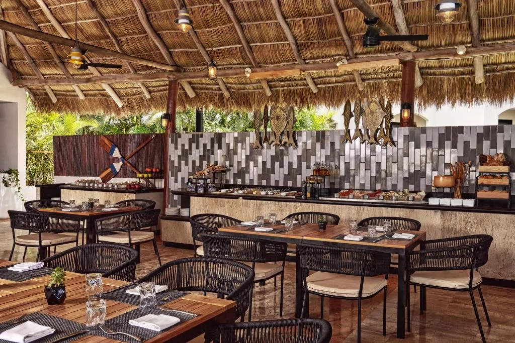 Family Selection at Grand Palladium Vallarta Resort & Spa: another view