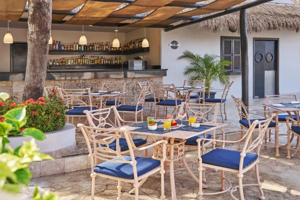 Family Selection at Grand Palladium Vallarta Resort & Spa: another view