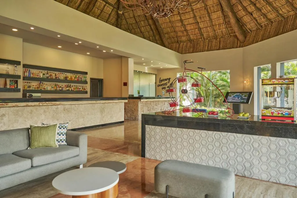 Family Selection at Grand Palladium Vallarta Resort & Spa: another view