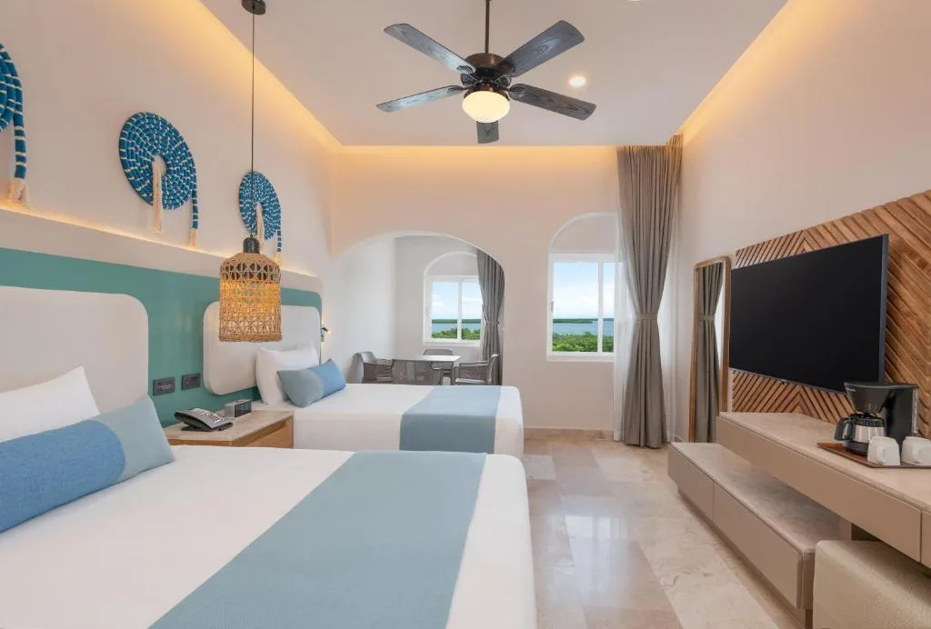 GR Solaris Caribe: another view