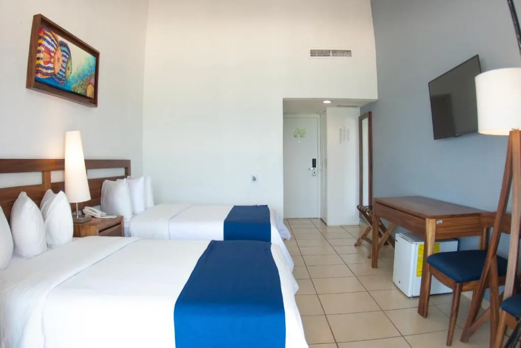 Grand Decameron Complex Bucerias, A Trademark All-Inclusive Resort: another view