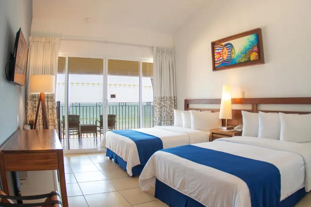 Grand Decameron Complex Bucerias, A Trademark All-Inclusive Resort: another view