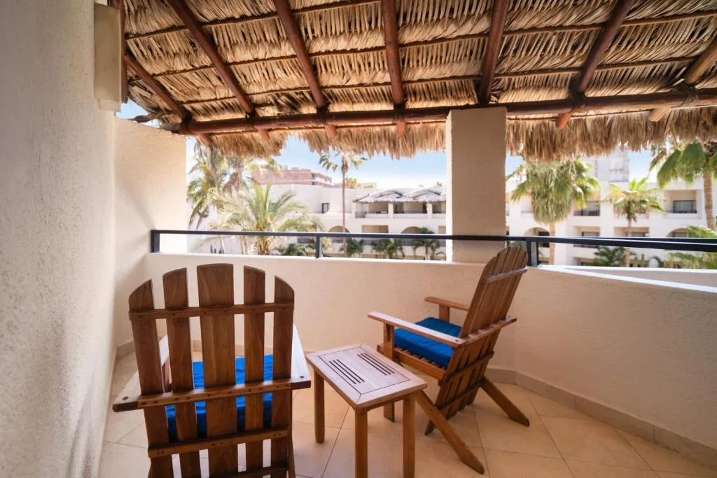 Grand Decameron Los Cabos: another view