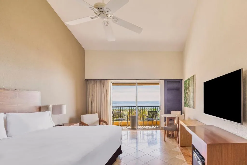 Grand Fiesta Americana Los Cabos All Inclusive Golf & Spa: another view