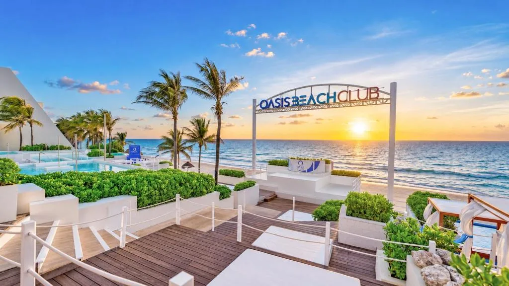 Grand Oasis Cancun: another view