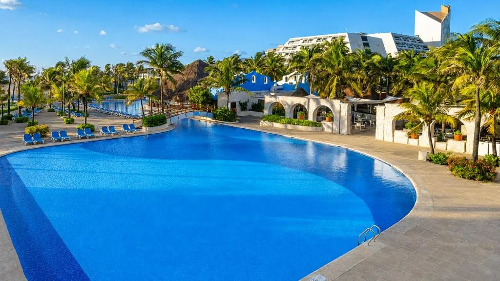 Grand Oasis Cancun: another view