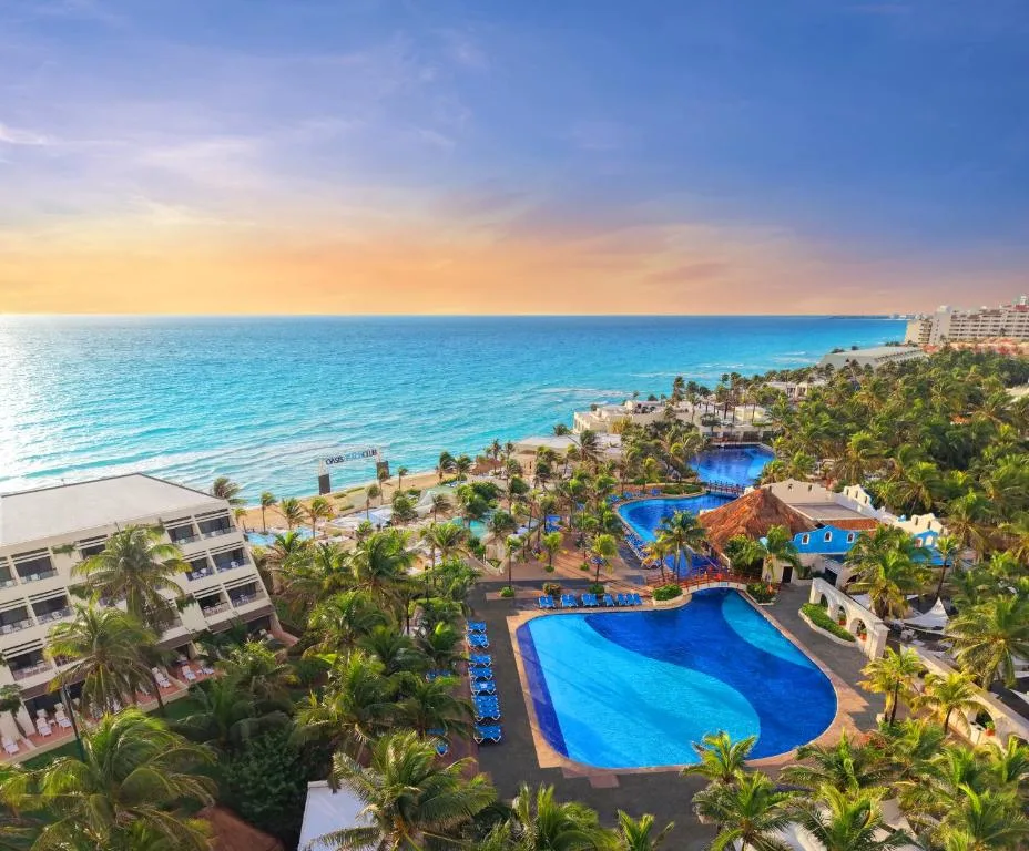 Grand Oasis Cancun: another view