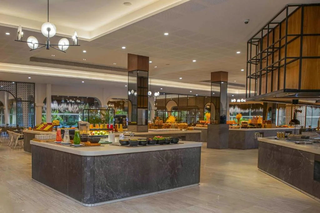 Grand Palladium Colonial Resort & Spa: another view