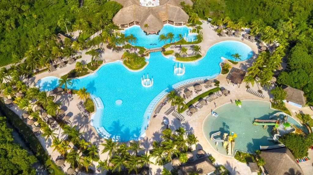 Grand Palladium Colonial Resort & Spa: another view