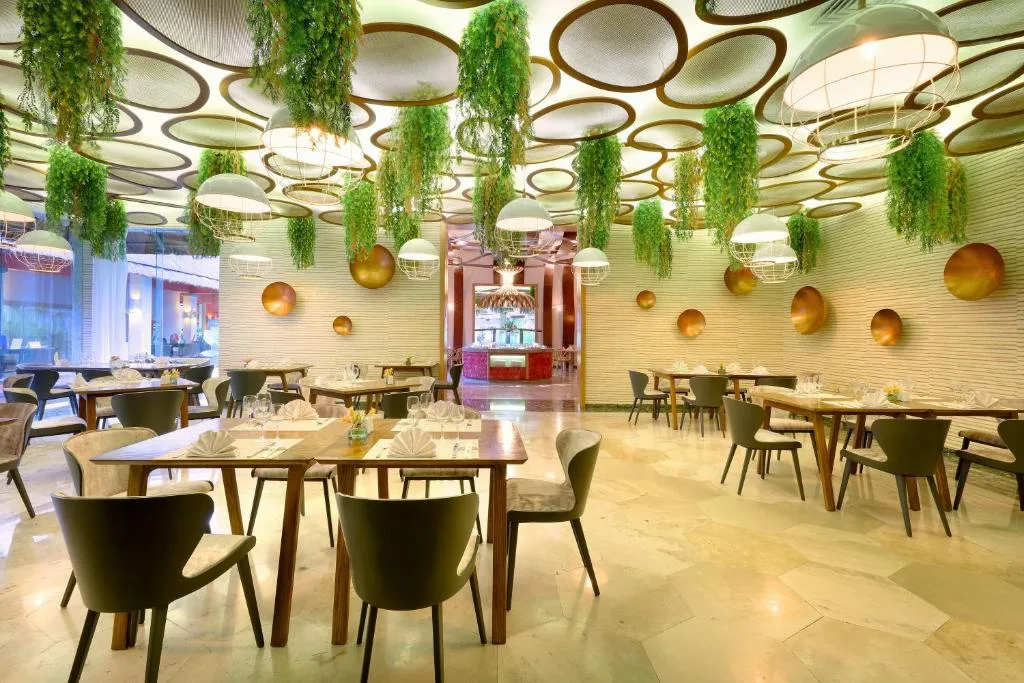 Grand Palladium Colonial Resort & Spa: another view