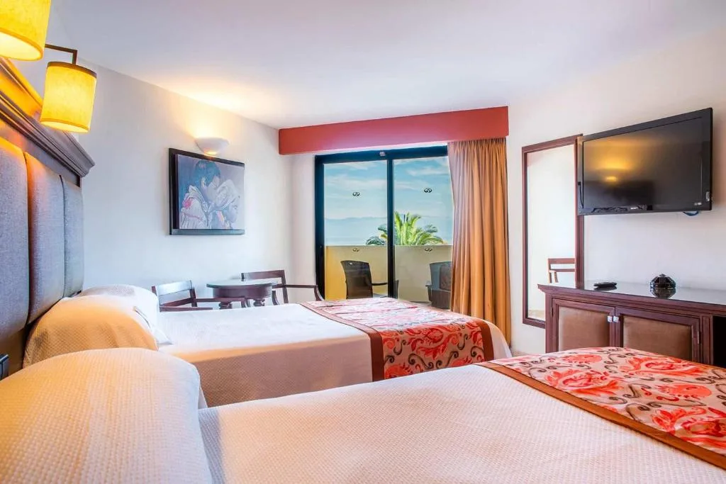 Grand Palladium Vallarta Resort & Spa: another view
