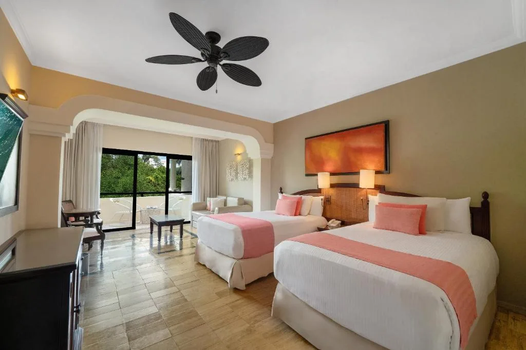 Grand Palladium Select White Sand Resort & Spa: another view