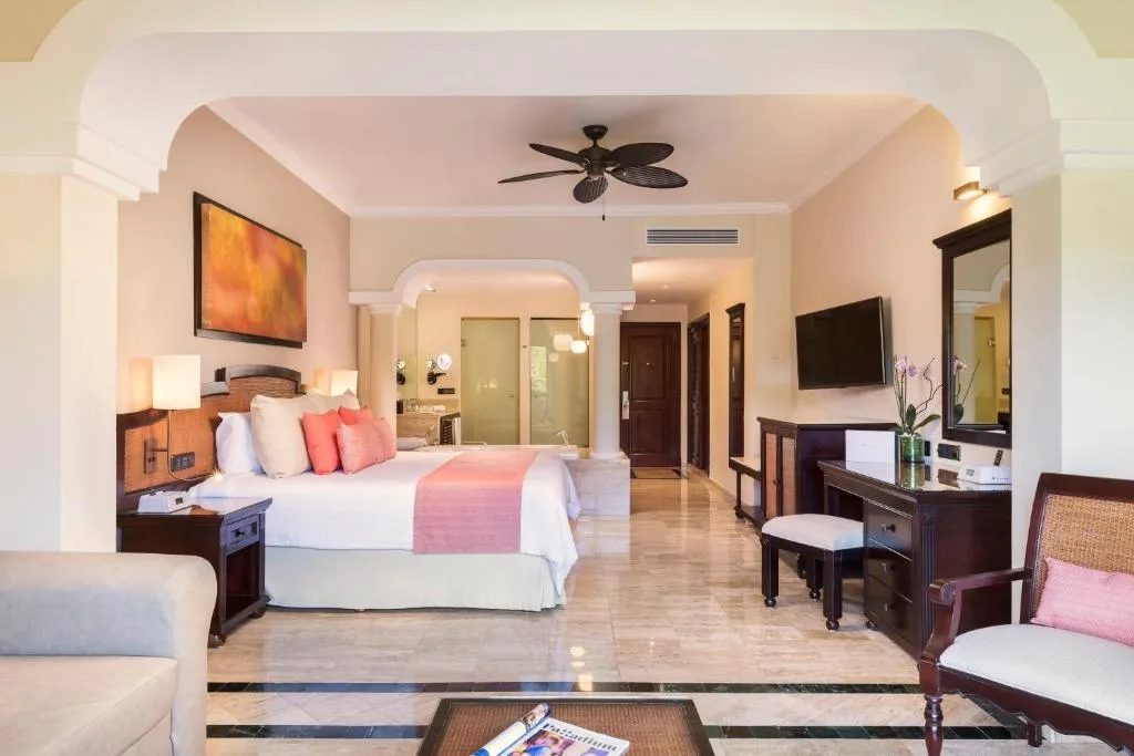 Grand Palladium Select White Sand Resort & Spa: another view