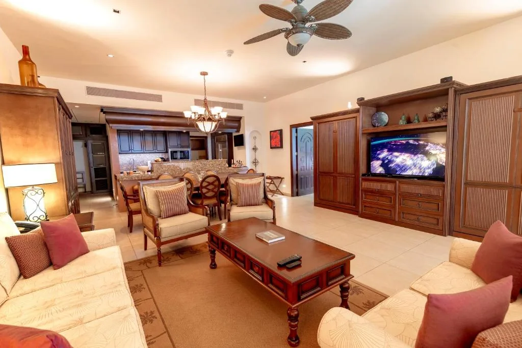 Holiday Inn Club Vacations Grand Residences: another view