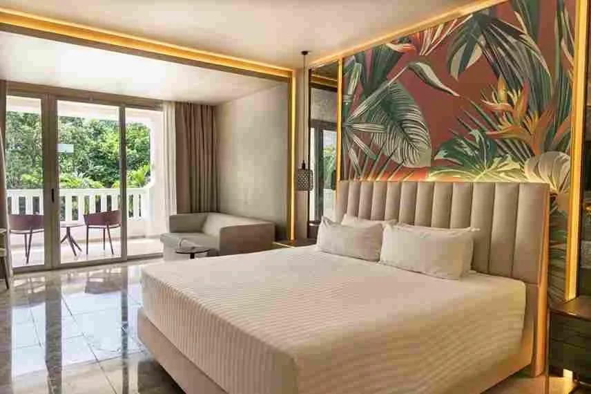 Grand Riviera Princess: another view