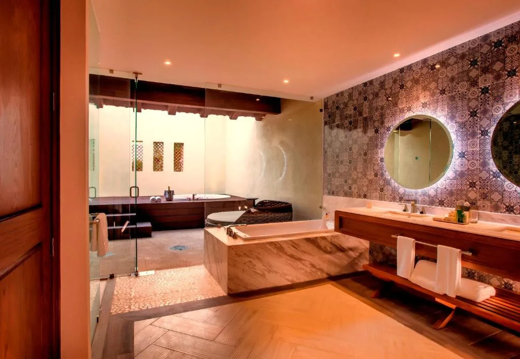 The Hacienda at Krystal Grand Puerto Vallarta: another view