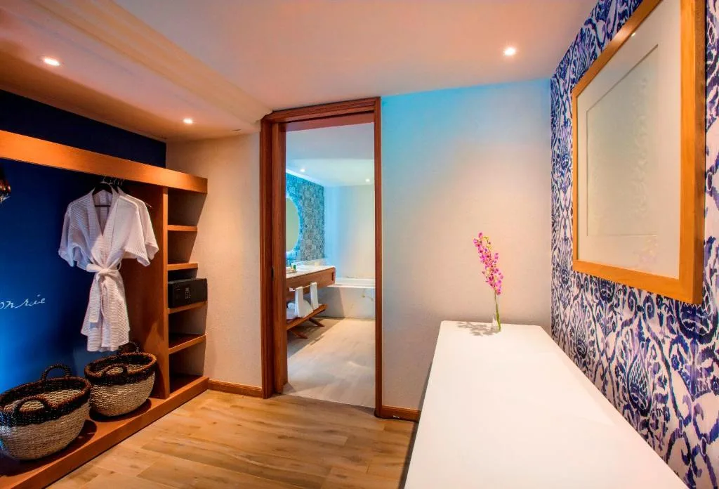 The Hacienda at Krystal Grand Puerto Vallarta: another view