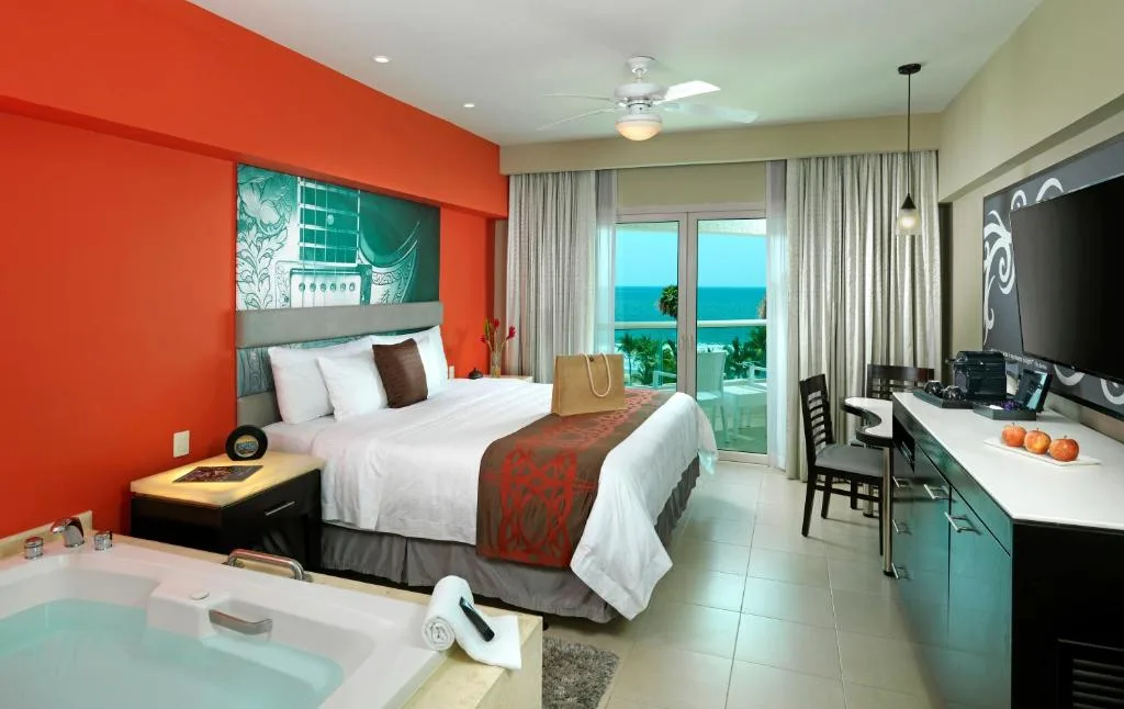 Hard Rock Hotel Vallarta: another view