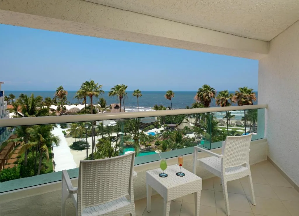 Hard Rock Hotel Vallarta: another view