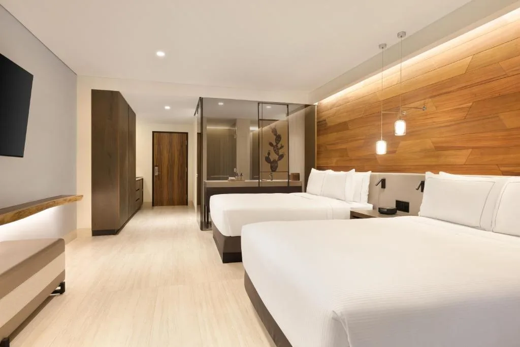 Hilton Cancun, an All-Inclusive Resort: another view