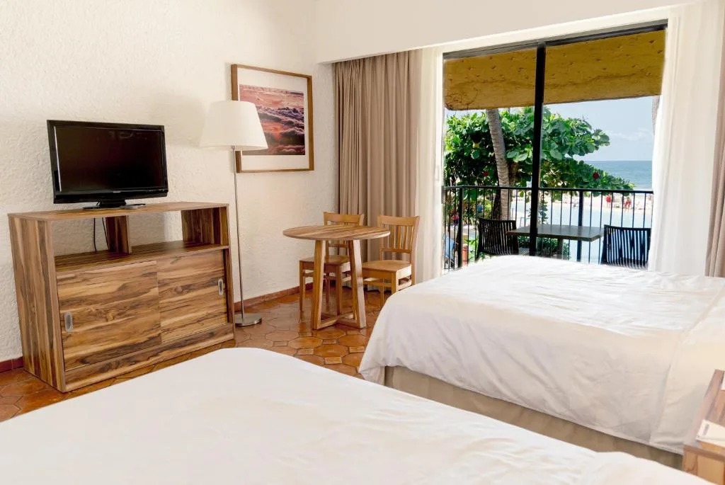 Holiday Inn Resort Ixtapa: another view