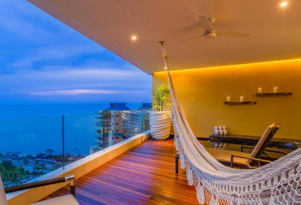 Hotel Mousai Puerto Vallarta: another view