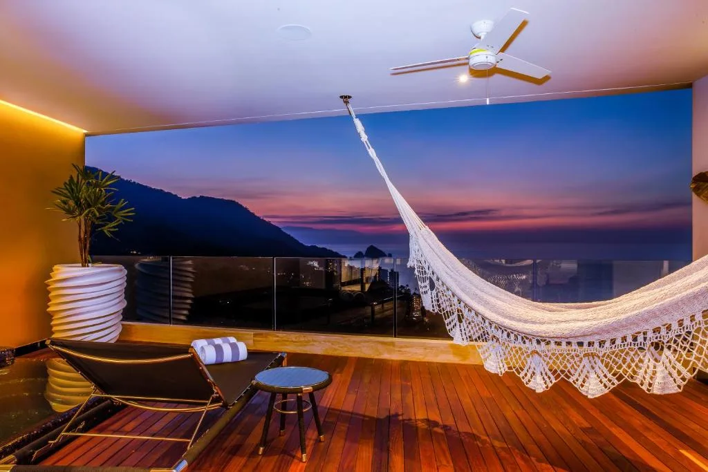 Hotel Mousai Puerto Vallarta: another view