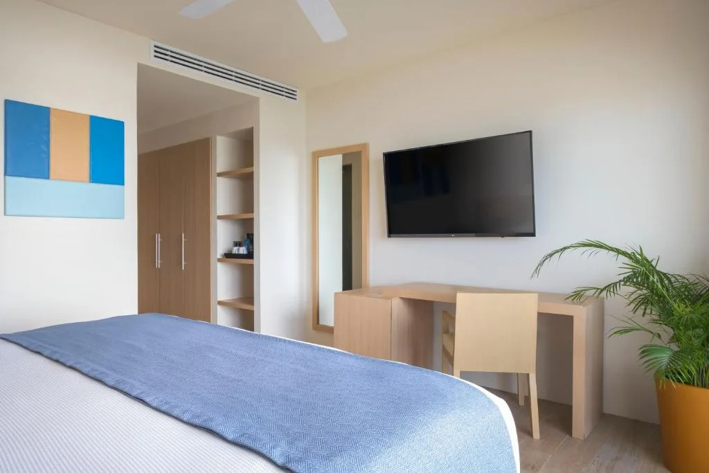 Hotel NYX Cancun: another view