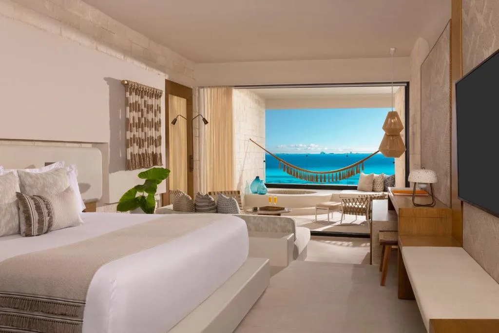 Impression Isla Mujeres by Secrets: another view