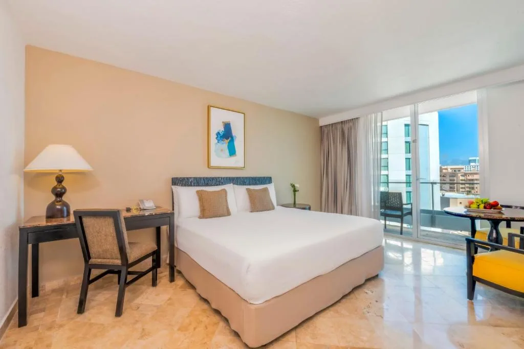 Krystal Grand Cancun: another view