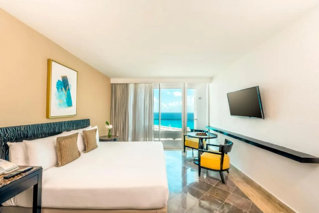 Krystal Grand Cancun: another view