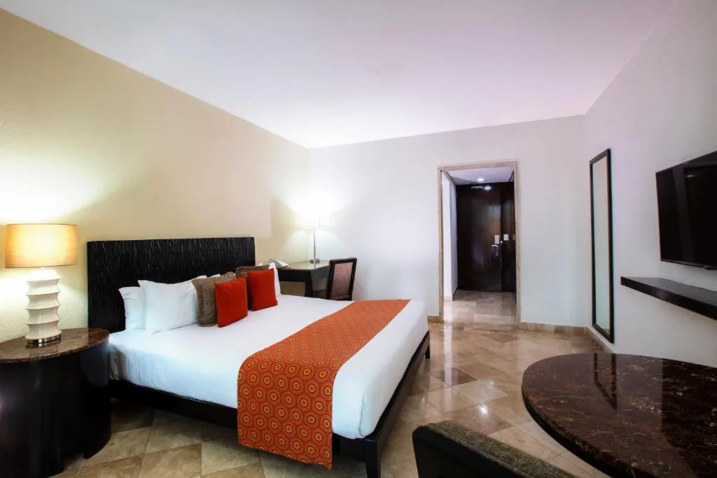 Krystal Grand Cancun: another view