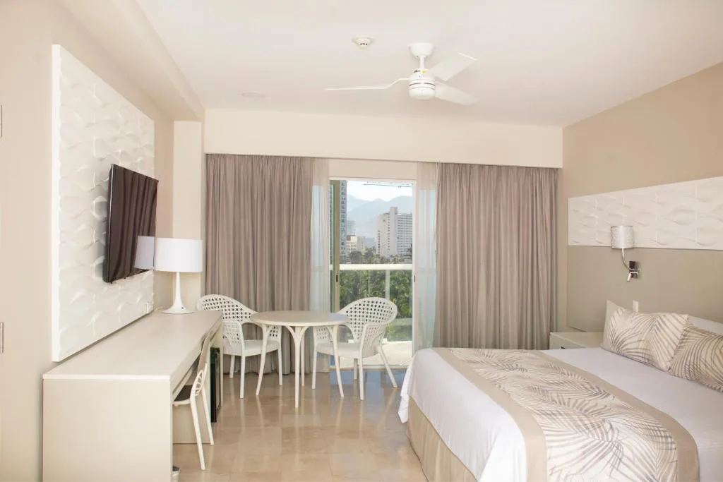 Krystal Grand Puerto Vallarta: another view