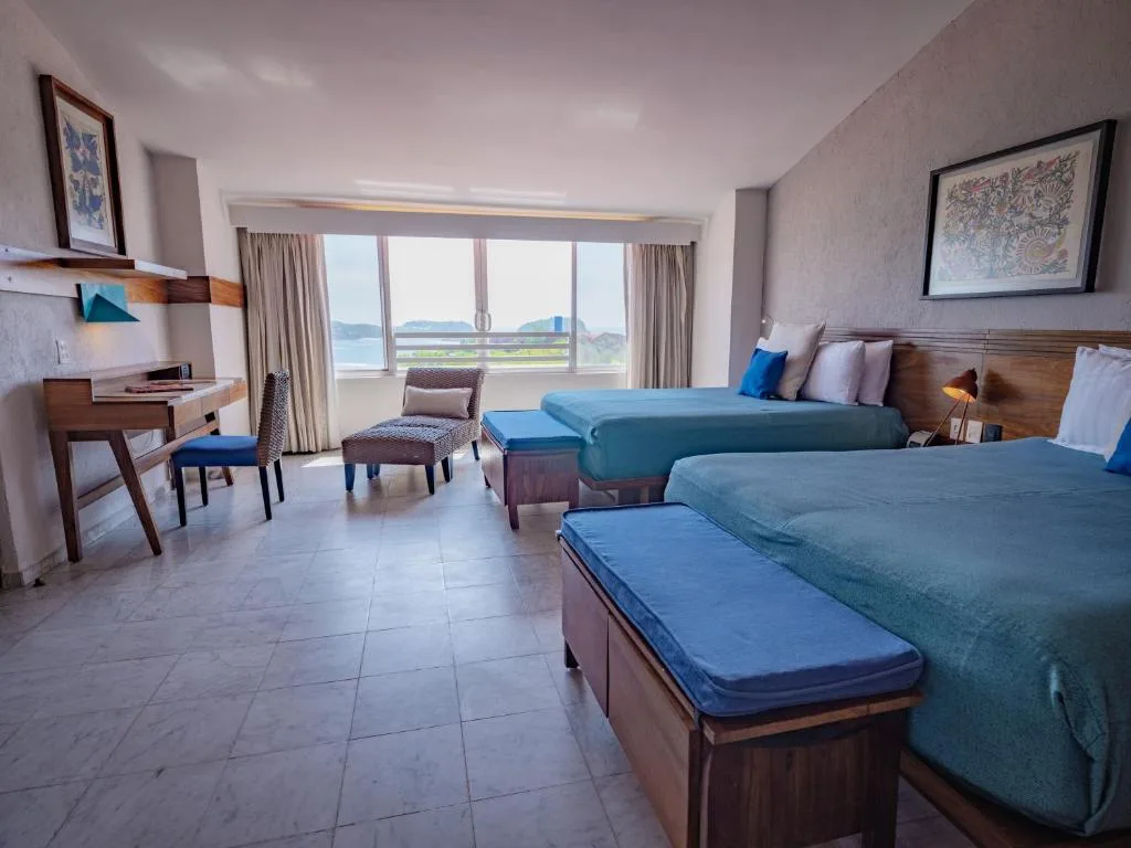 Las Brisas Huatulco: another view