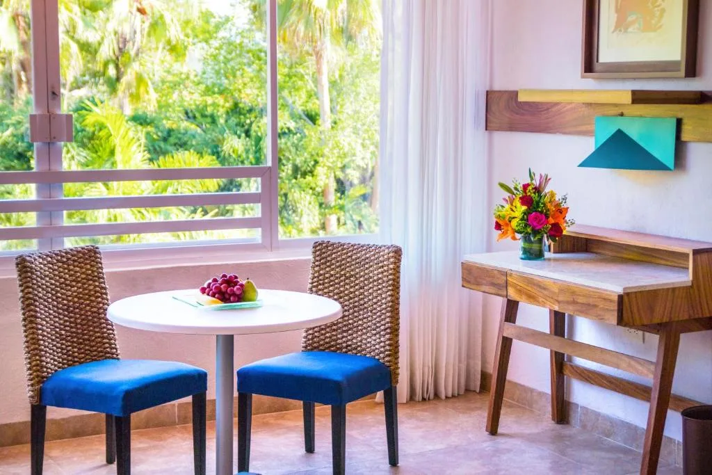 Las Brisas Huatulco: another view