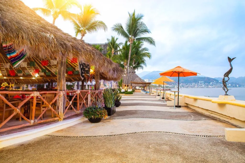 Las Palmas by the Sea: another view