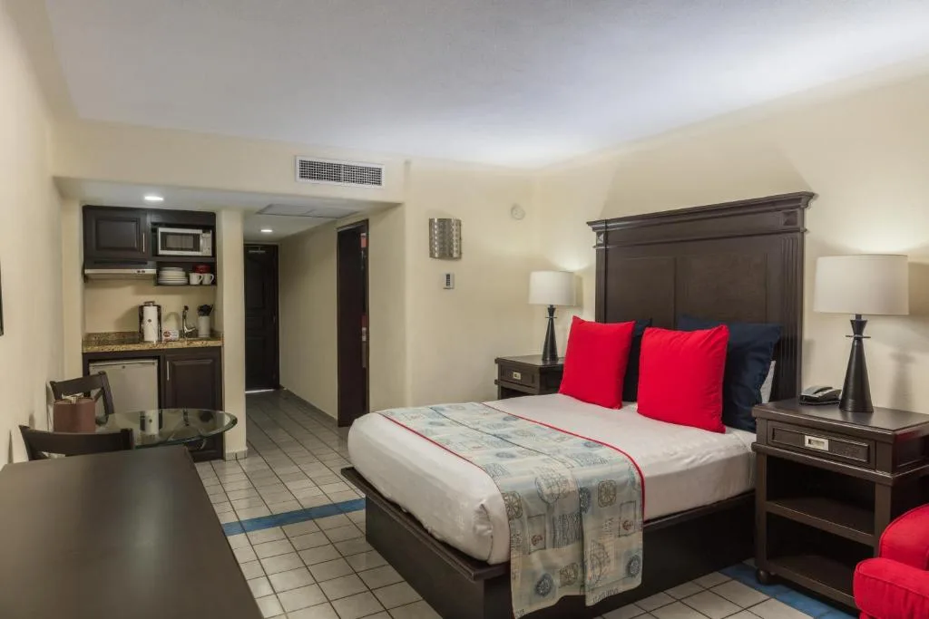 Marina Fiesta Resort & Spa: another view