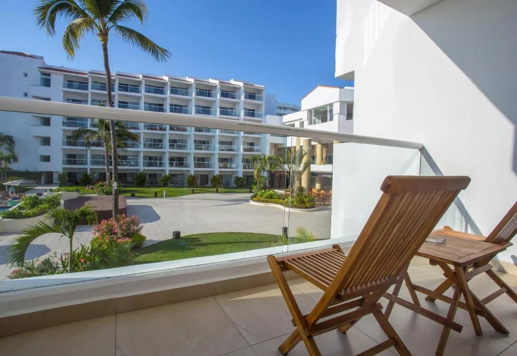 Marival Emotions Resort & Suites Riviera Nayarit by Mercure: another view