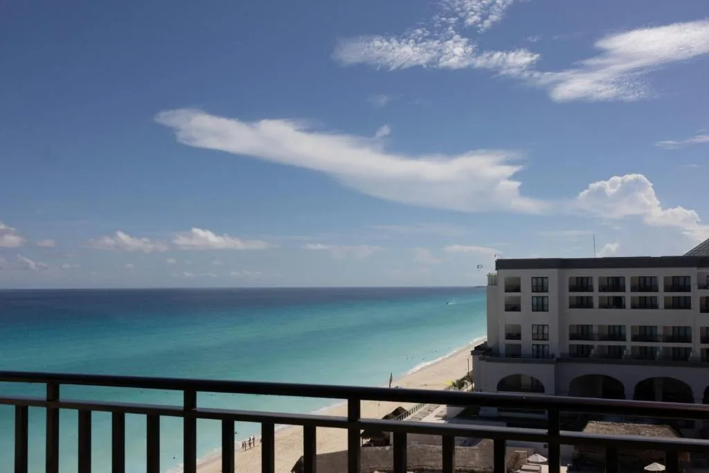 Marriott Cancun, An All-Inclusive Resort: another view