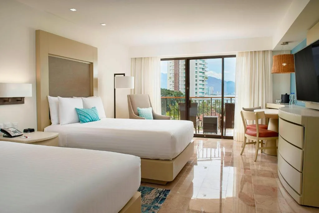Marriott Puerto Vallarta Resort & Spa: another view