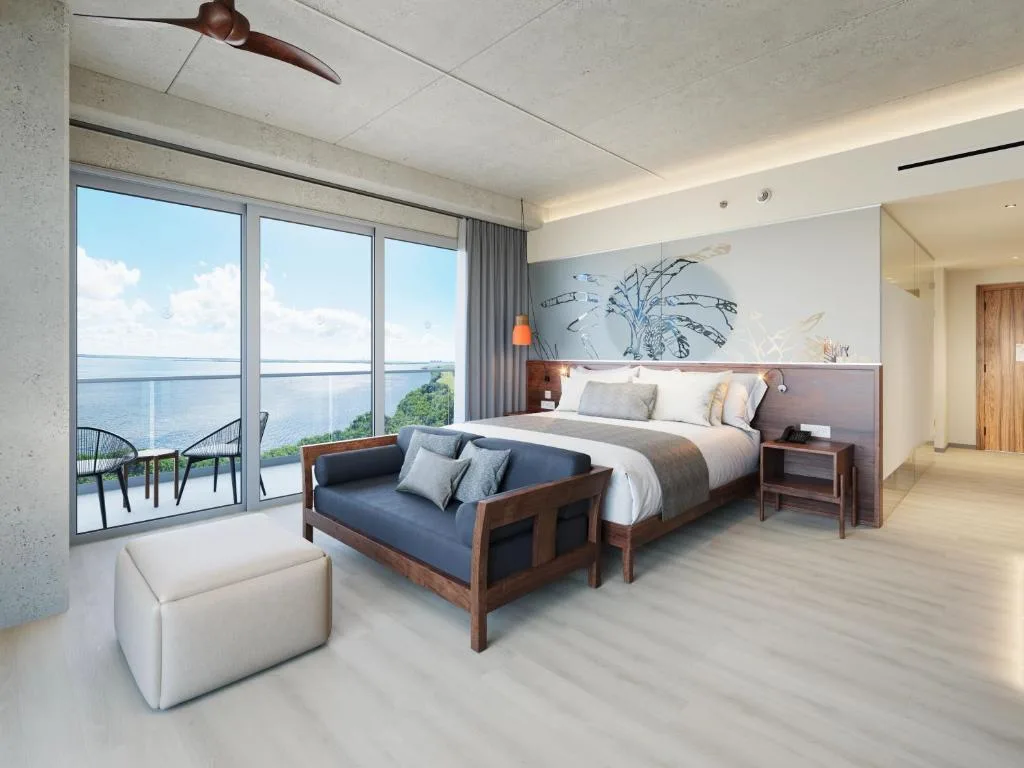 Mondrian Cancun: another view