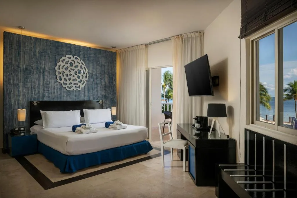 Ocean Maya Royale: another view
