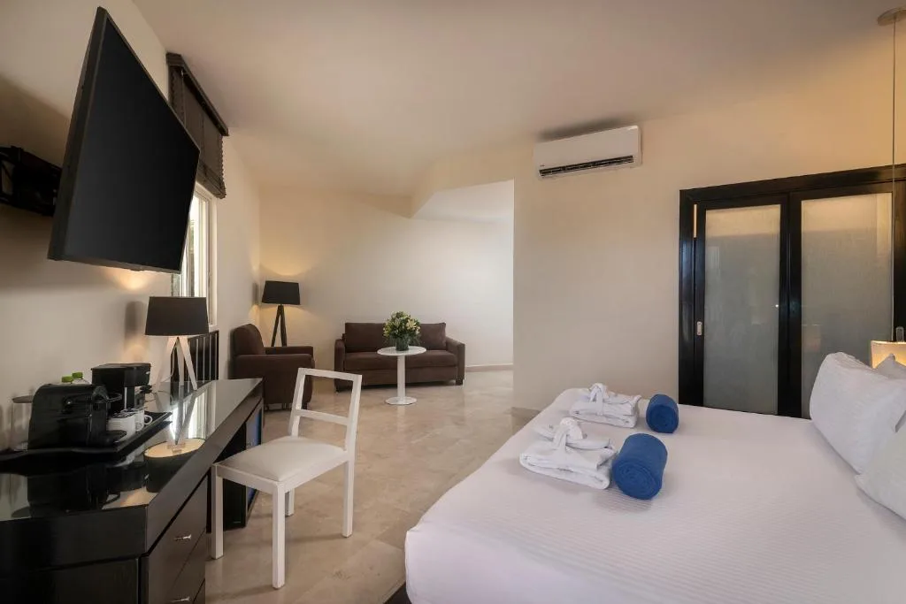 Ocean Maya Royale: another view