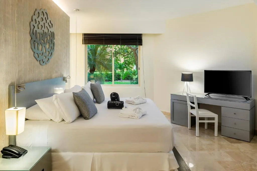 Ocean Maya Royale: another view