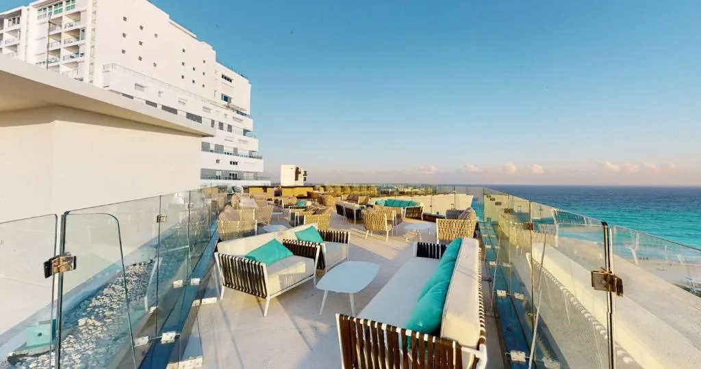 Park Royal Beach Cancun: another view