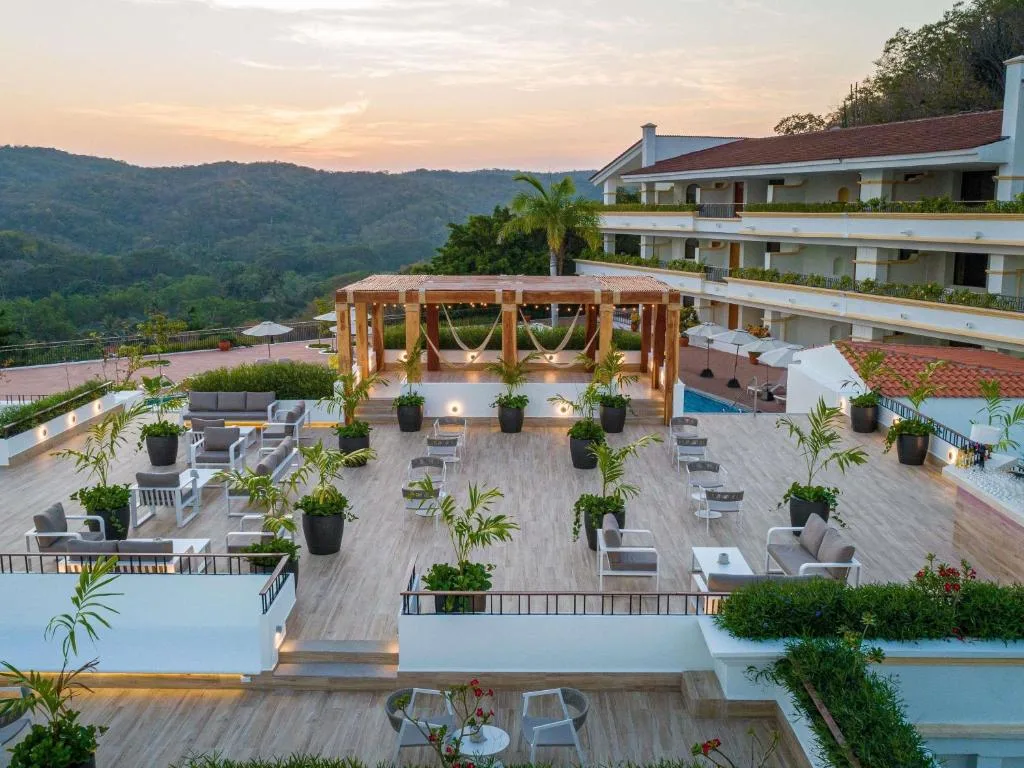 Park Royal Beach Huatulco: another view