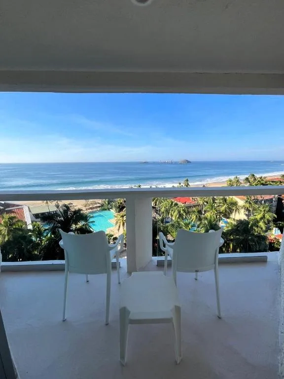 Park Royal Beach Ixtapa: another view